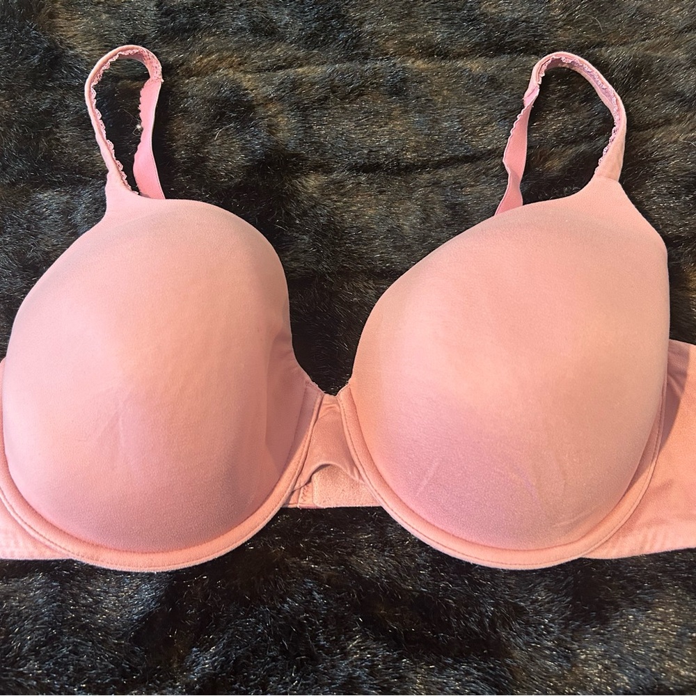 Victoria’s Secret 36DDD Pink T-Shirt Bra Lightly Lined Underwire Everyday